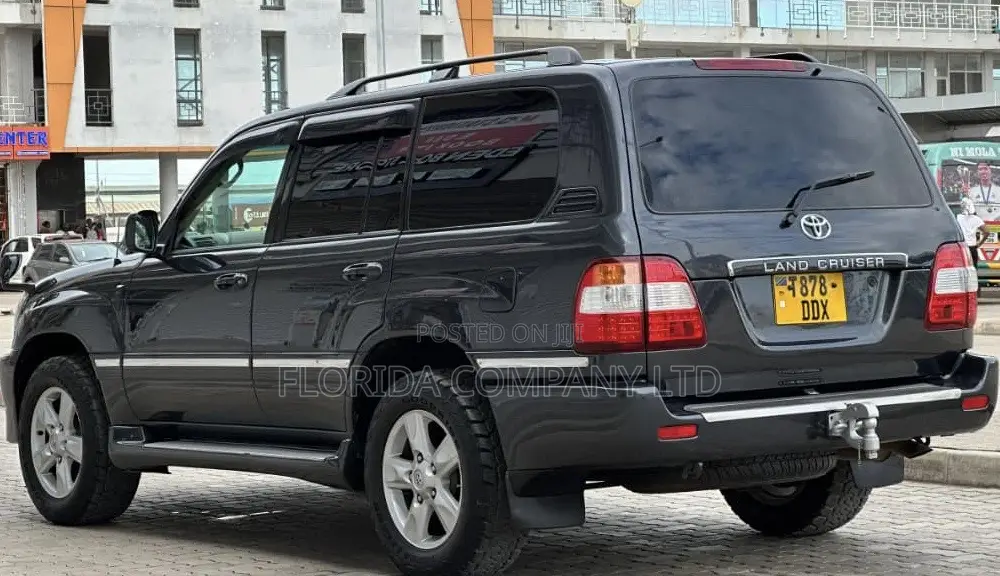 Toyota Land Cruiser 2005