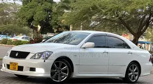Toyota Crown 2006 White