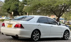 Toyota Crown 2006 White