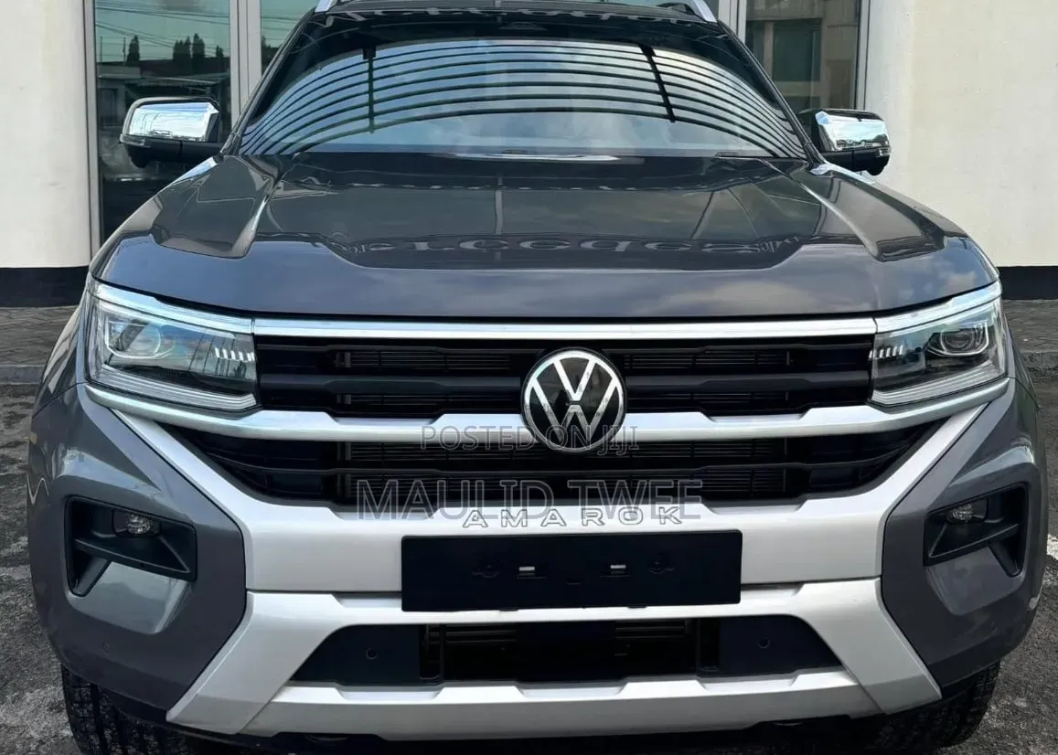 Volkswagen Amarok 2025 Gray