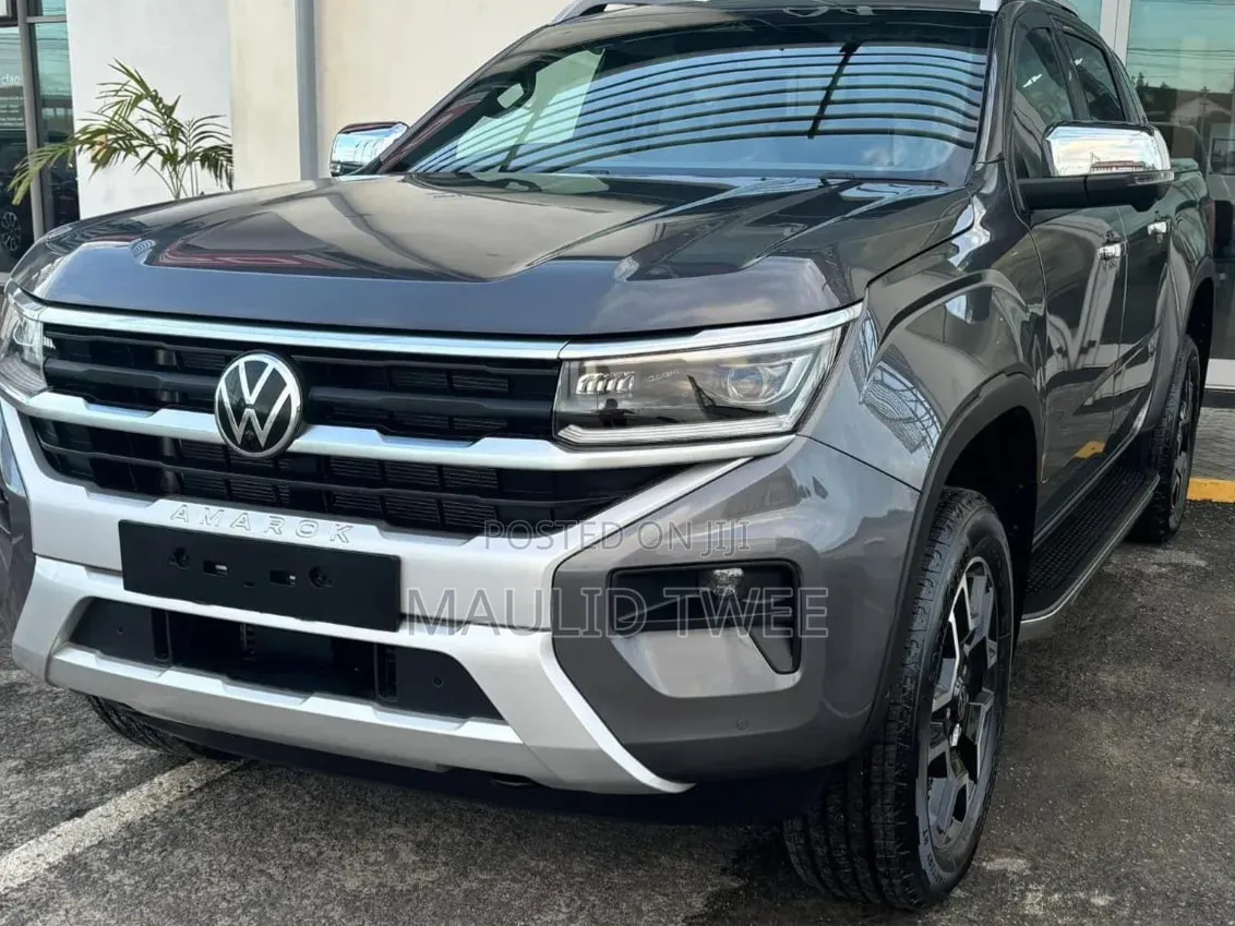 Volkswagen Amarok 2025 Gray