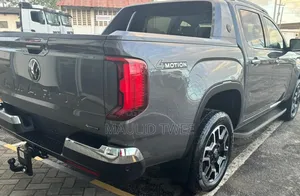 Volkswagen Amarok 2025 Gray