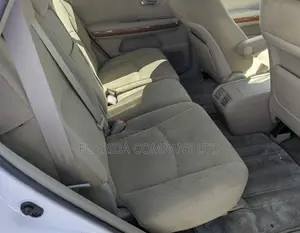 Toyota Harrier 2005 White