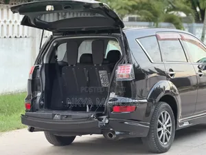 Mitsubishi Outlander 2011 Black