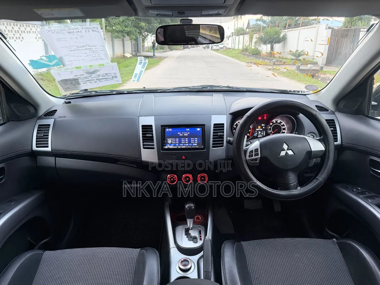 Mitsubishi Outlander 2011 Black
