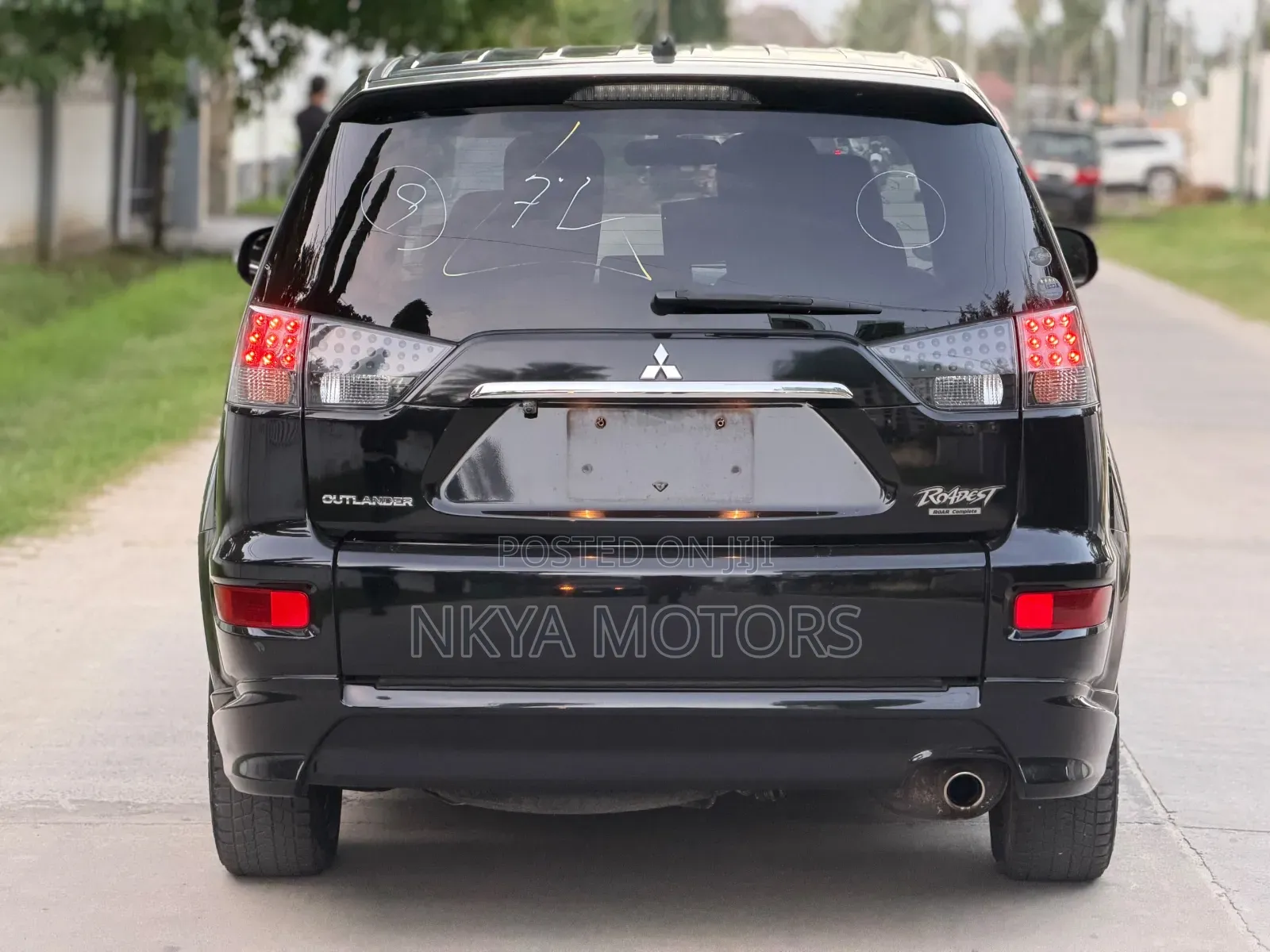 Mitsubishi Outlander 2011 Black