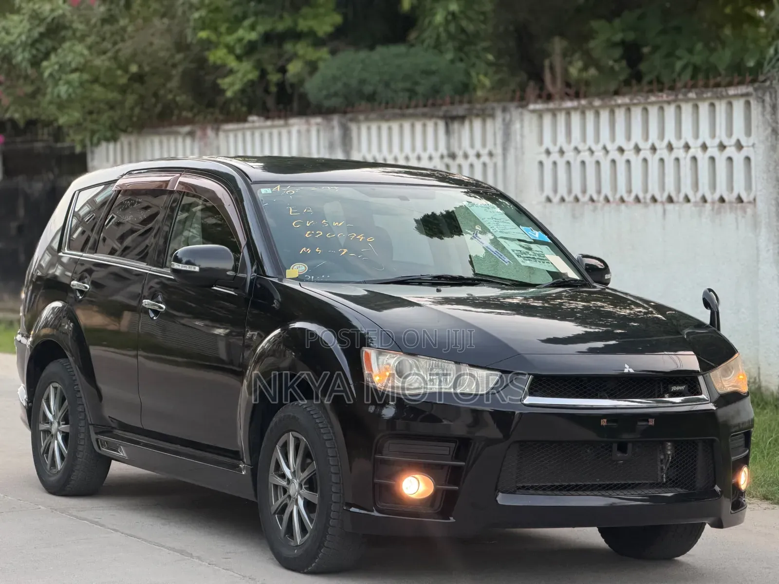 Mitsubishi Outlander 2011 Black