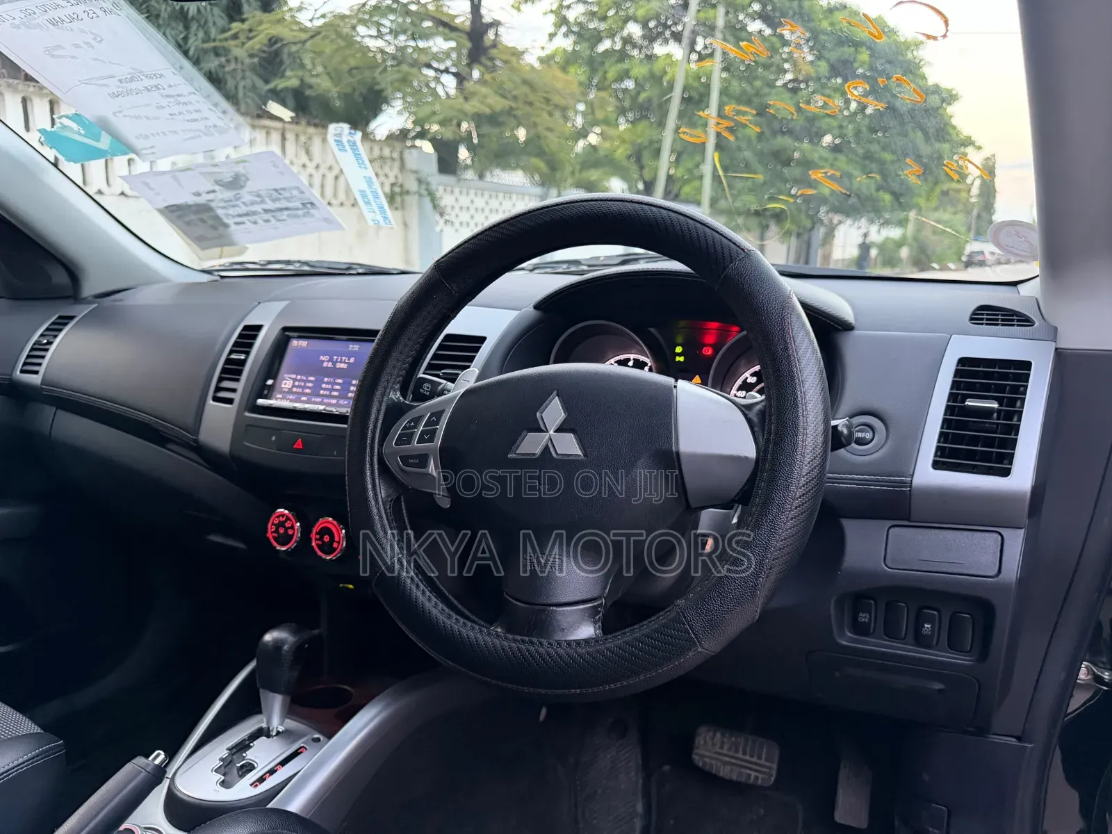 Mitsubishi Outlander 2011 Black