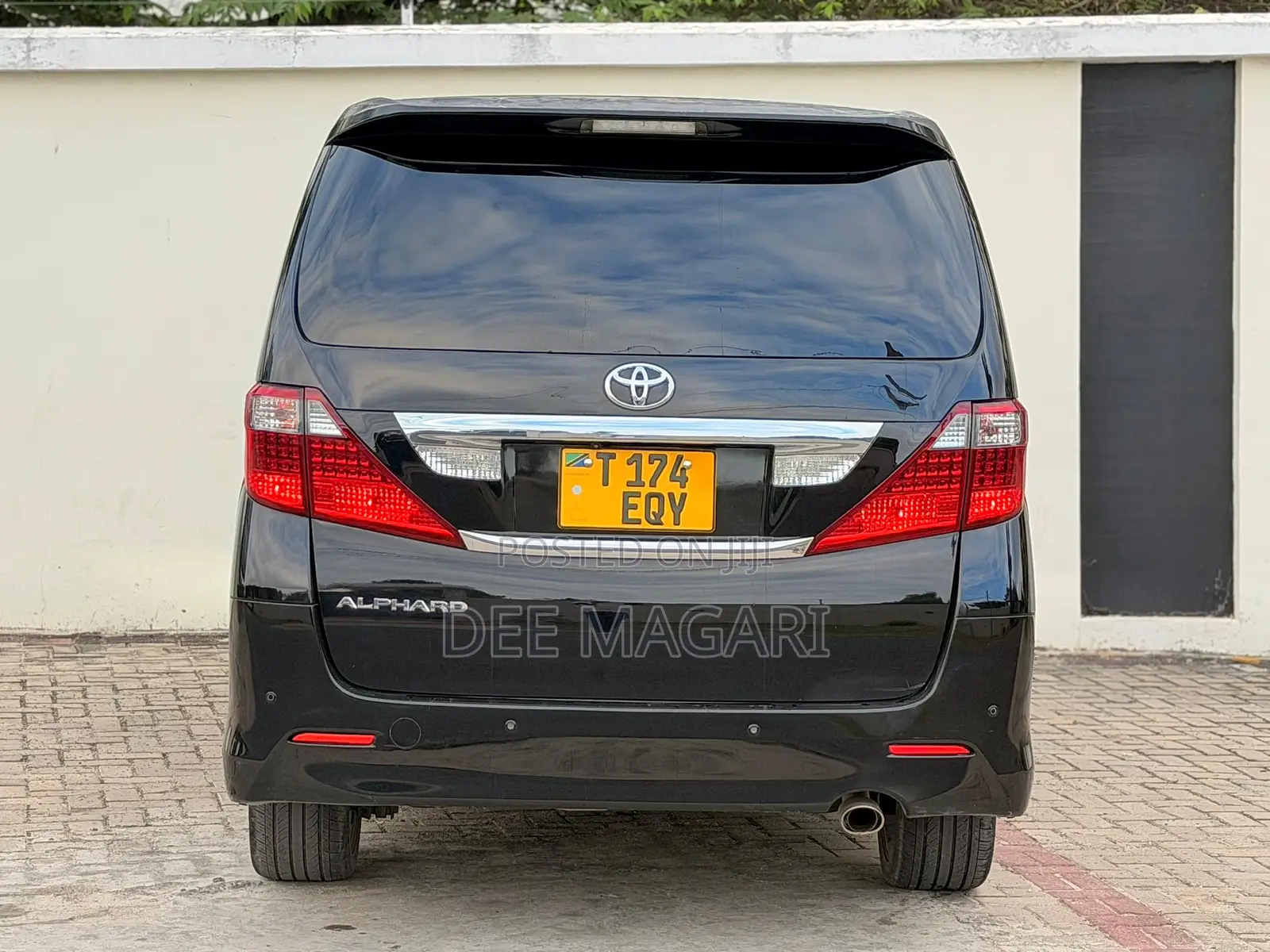 Toyota Alphard 2010 Black