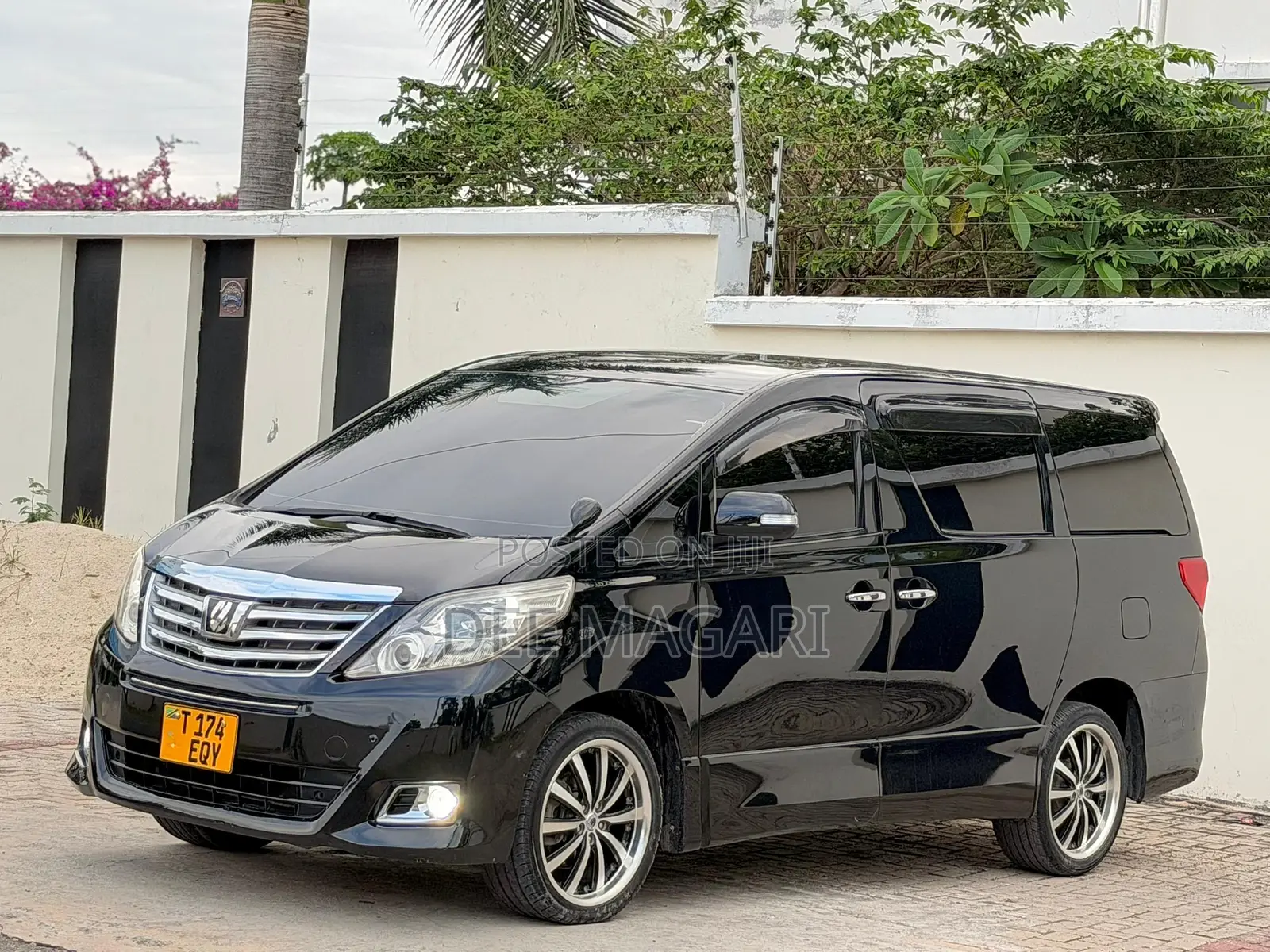 Toyota Alphard 2010 Black