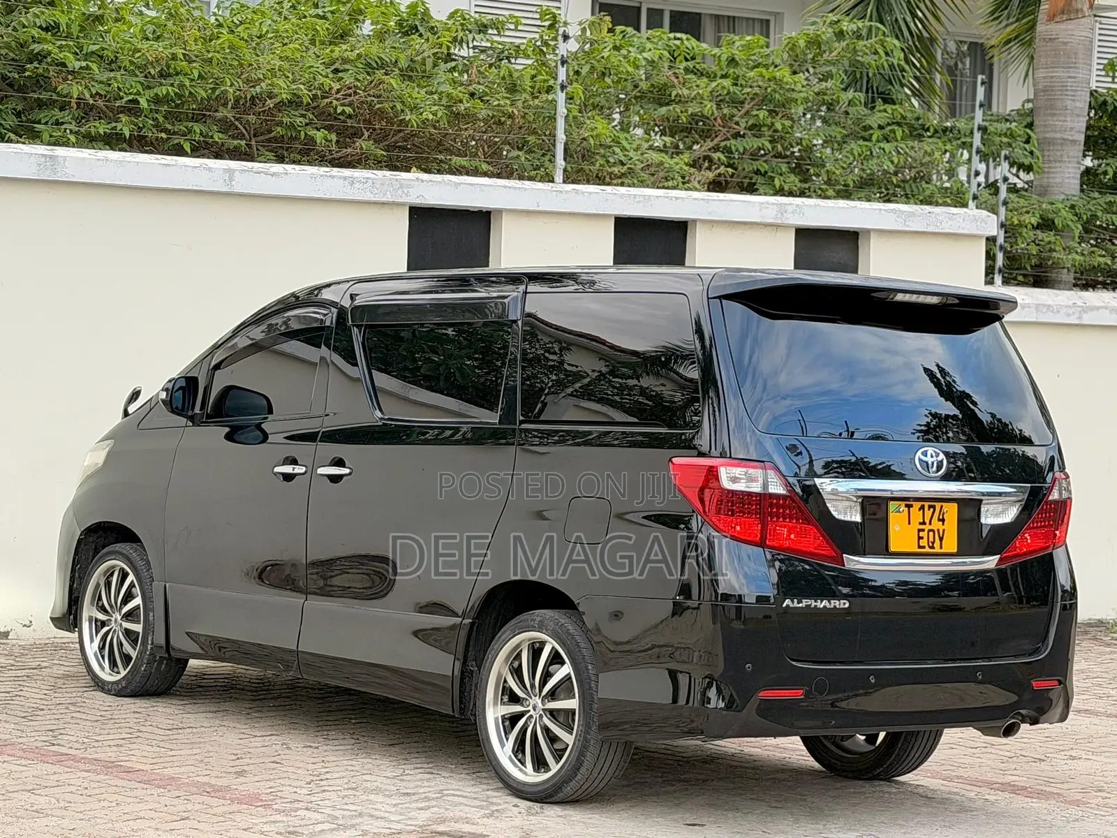 Toyota Alphard 2010 Black