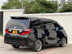 Toyota Alphard 2010 Black