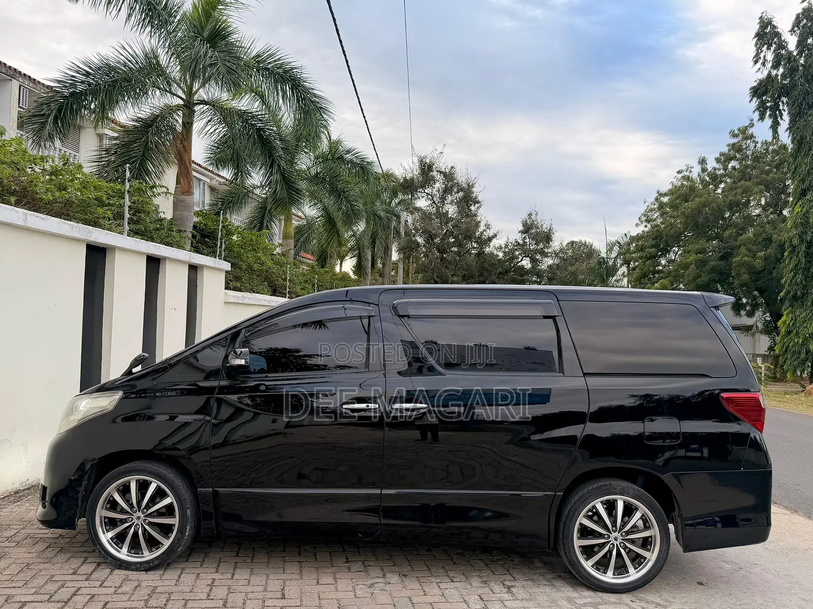 Toyota Alphard 2010 Black