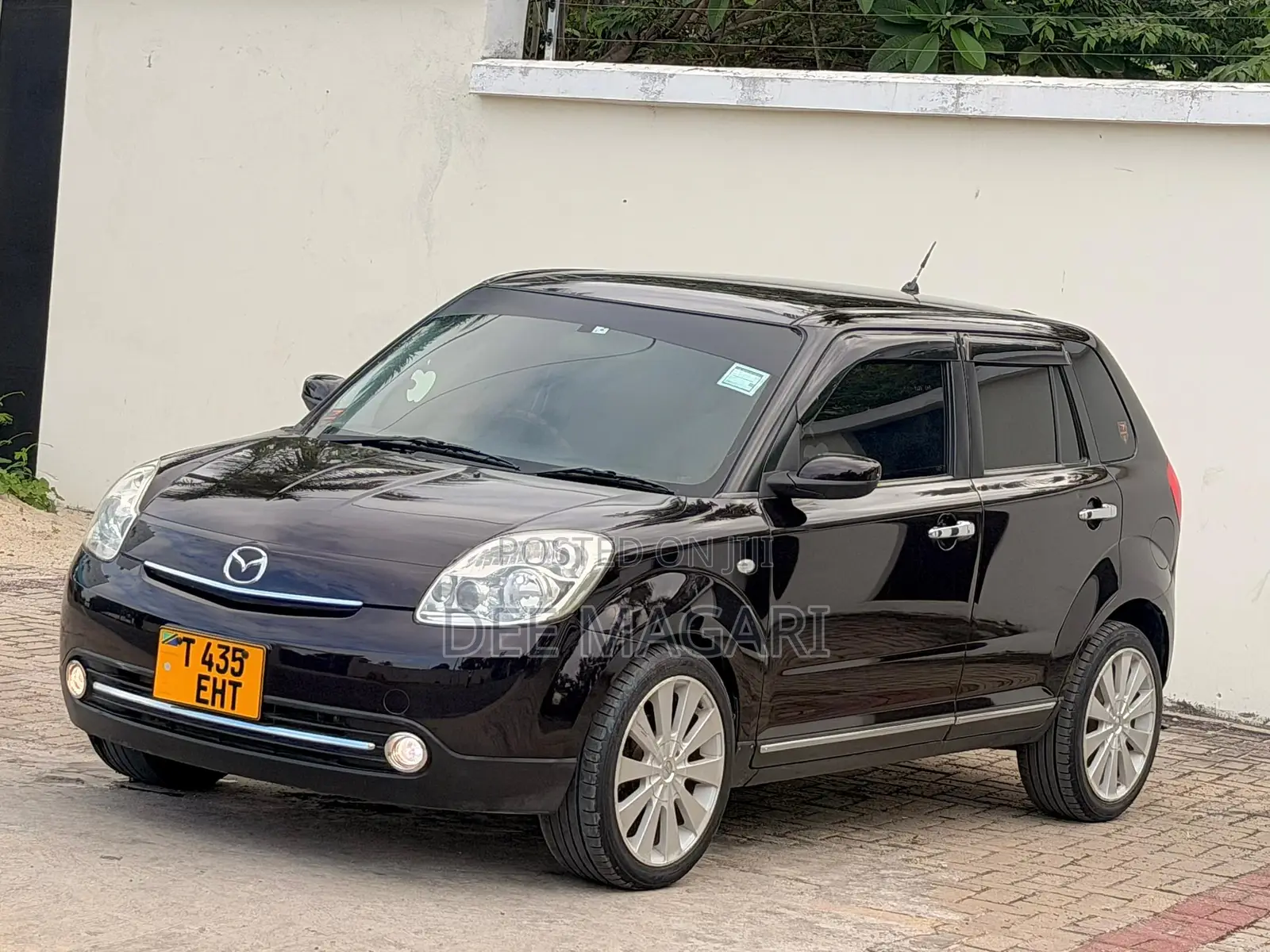 Mazda Verisa 2008 Black