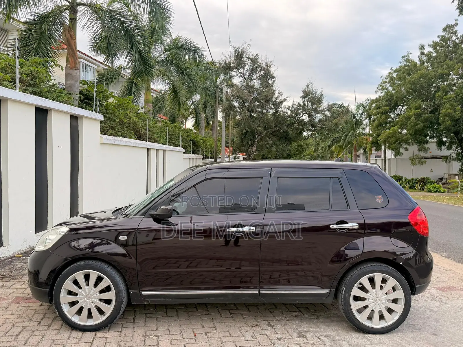 Mazda Verisa 2008 Black