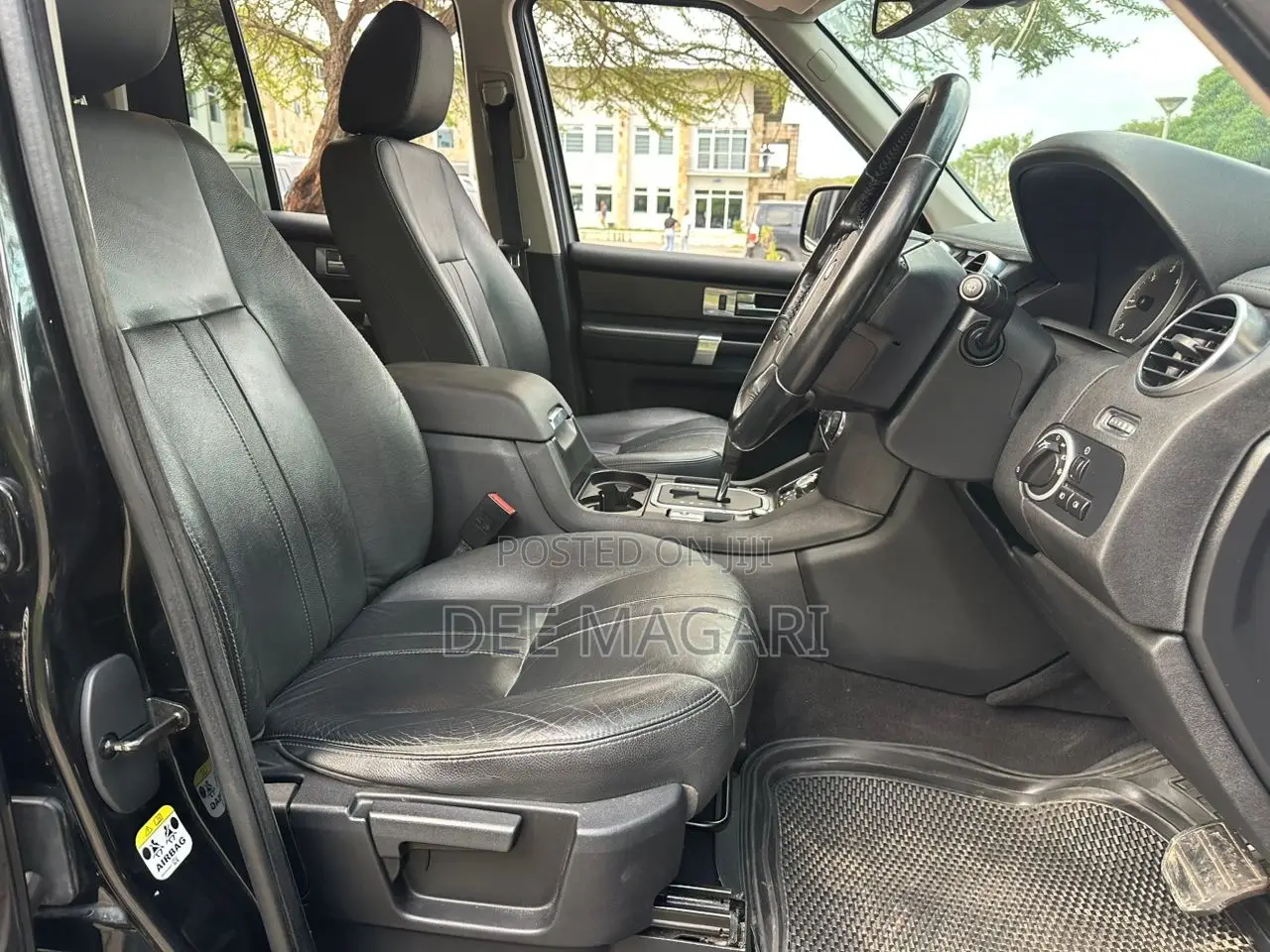 Land Rover Discovery 2010 Black