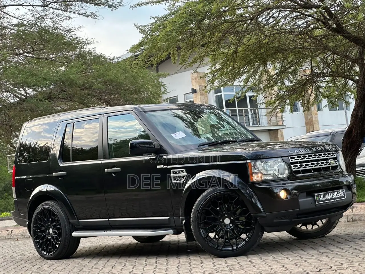 Land Rover Discovery 2010 Black