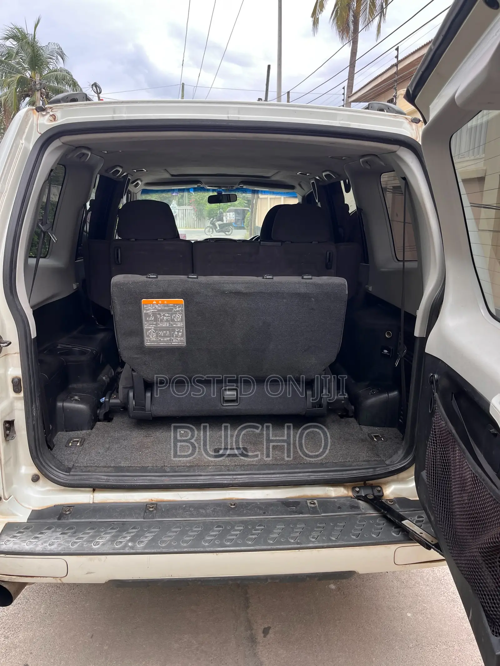 Mitsubishi Pajero 2005 White