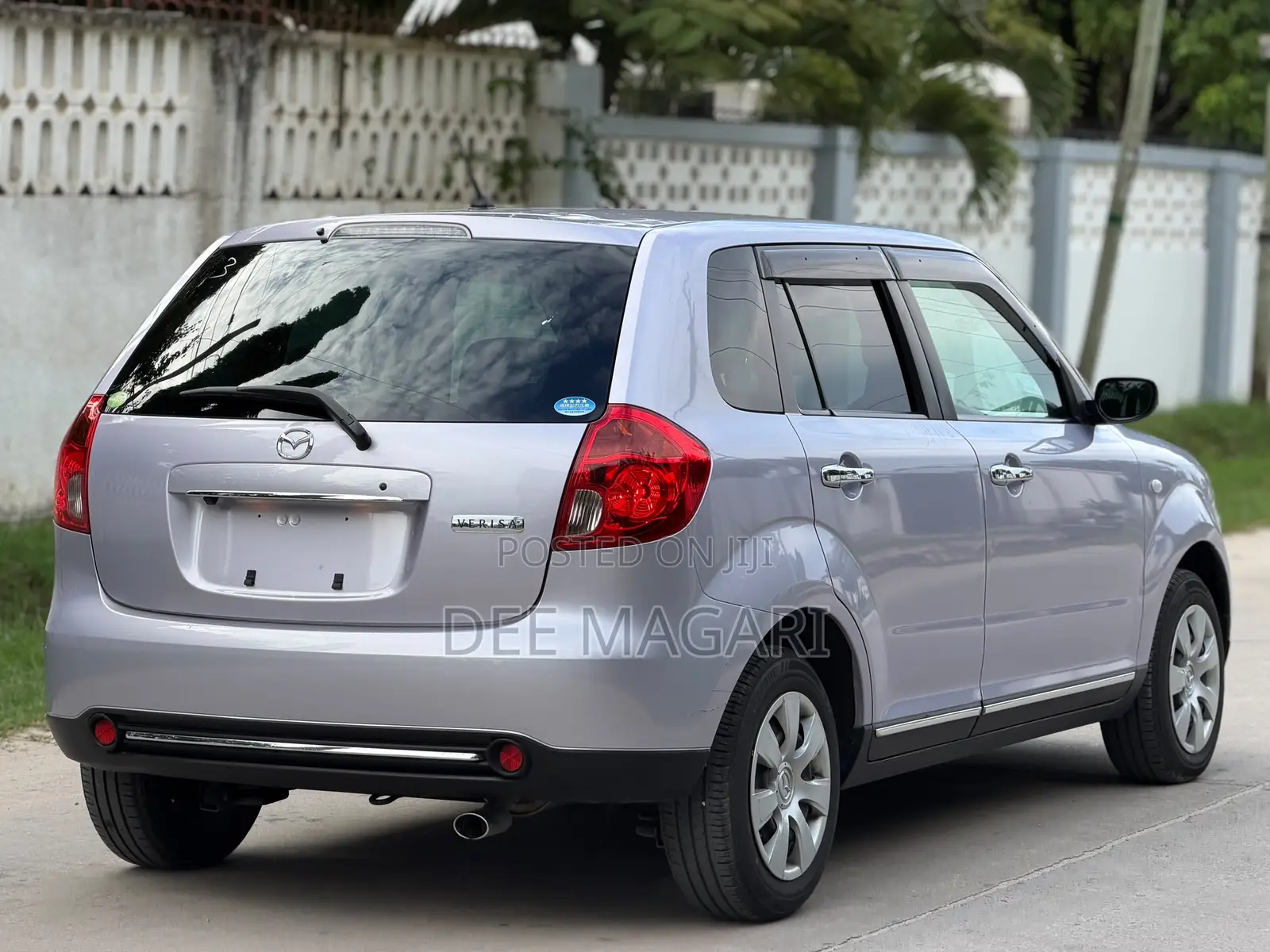 Mazda Verisa 2011 Blue