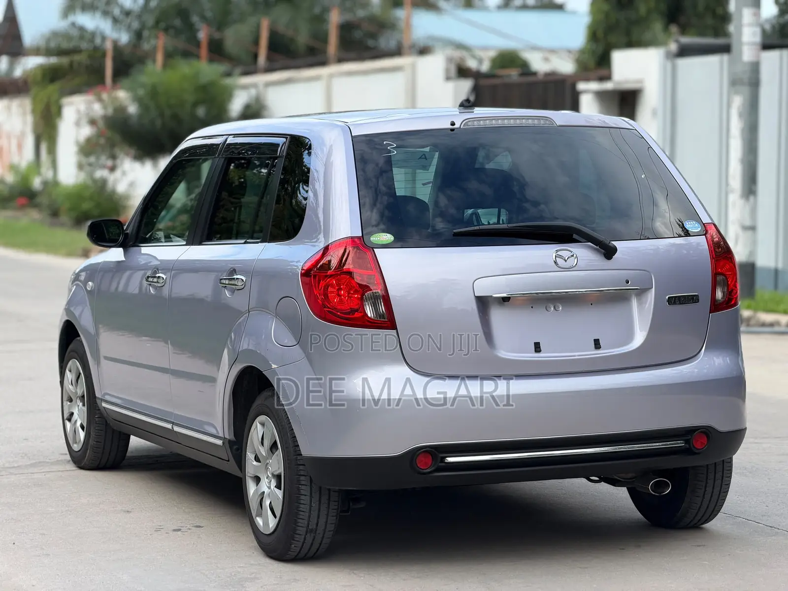 Mazda Verisa 2011 Blue