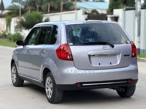 Mazda Verisa 2011 Blue