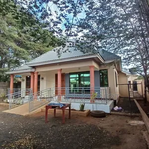 6bdrm House in Tanzania Real, Central Business Area for rent