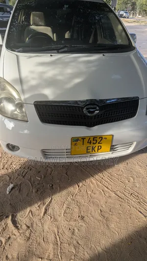 Toyota Corolla Spacio 2005 White