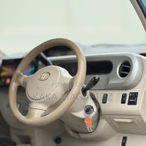 Toyota Porte 2007