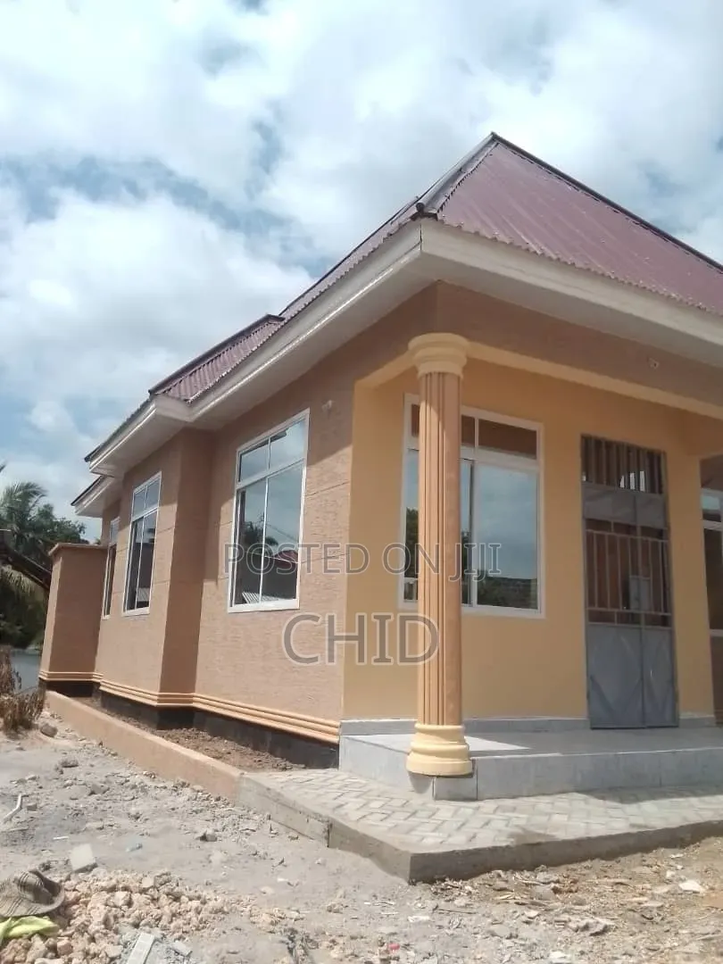 Furnished 3bdrm Room & Parlour in Chanika for sale