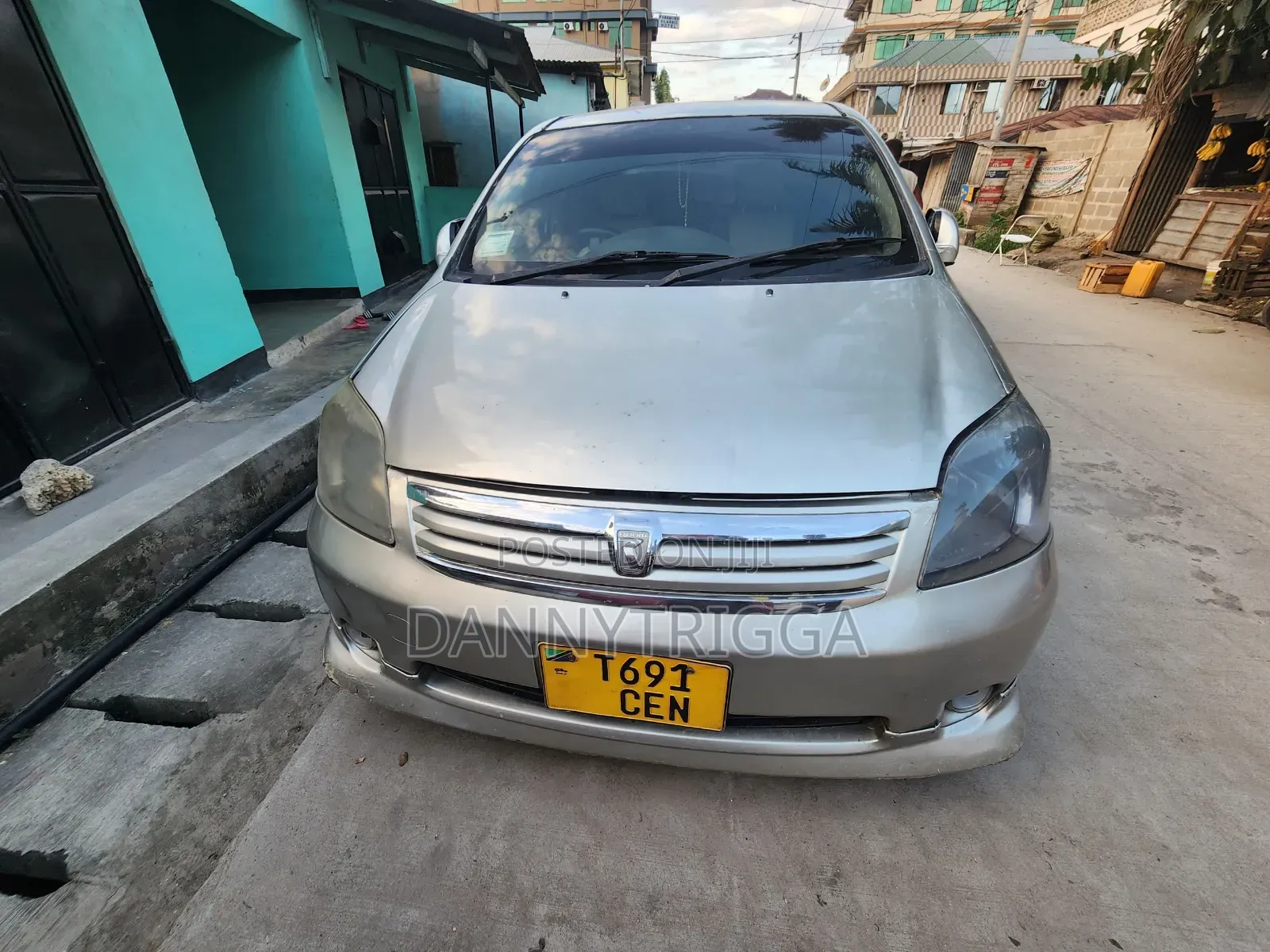 Toyota Raum 1.5 FWD 2005 Silver