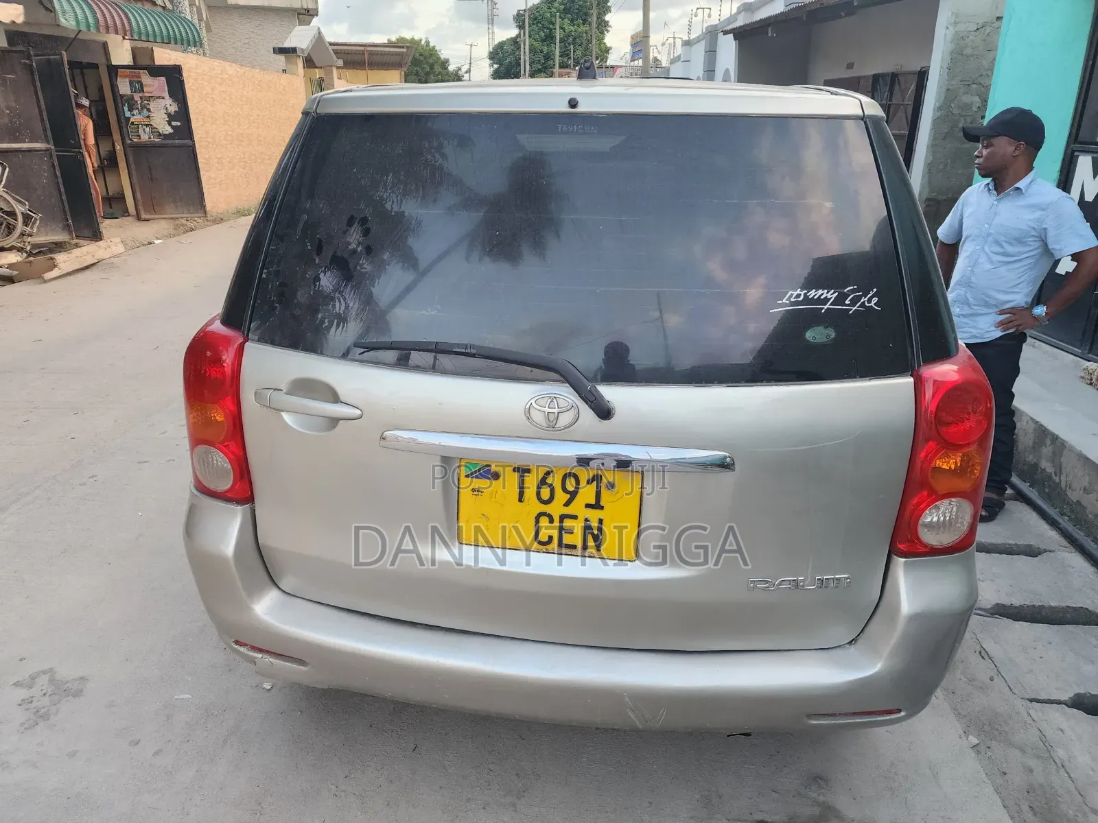 Toyota Raum 1.5 FWD 2005 Silver
