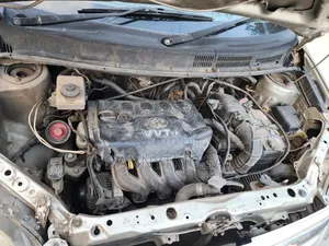 Toyota Raum 1.5 FWD 2005 Silver