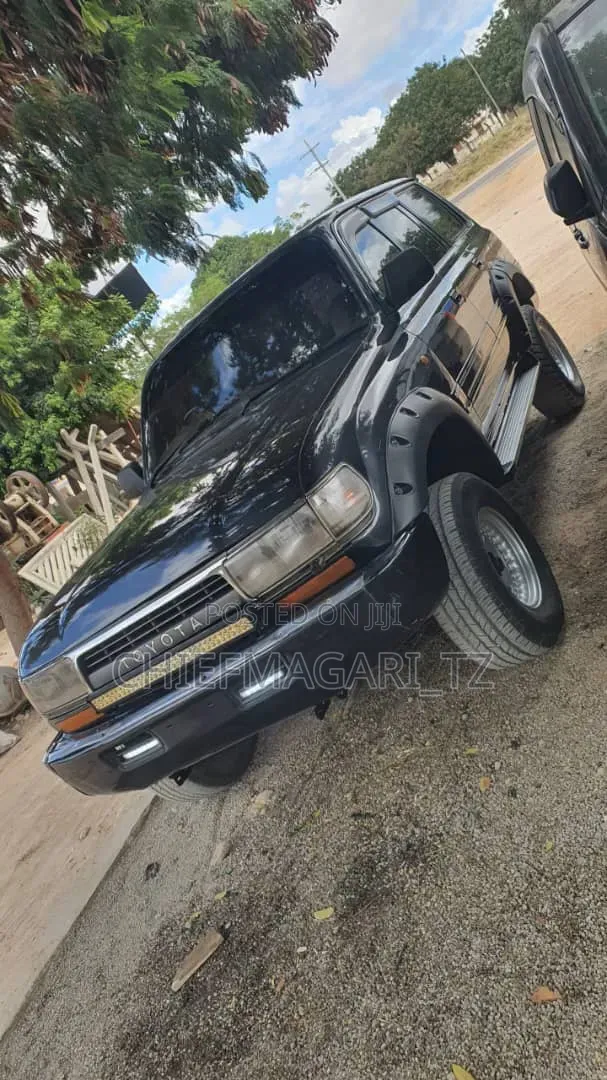 Toyota Land Cruiser 1998 Black