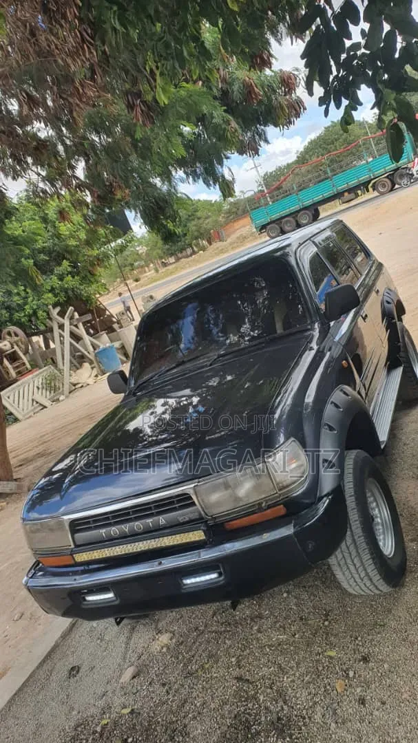 Toyota Land Cruiser 1998 Black