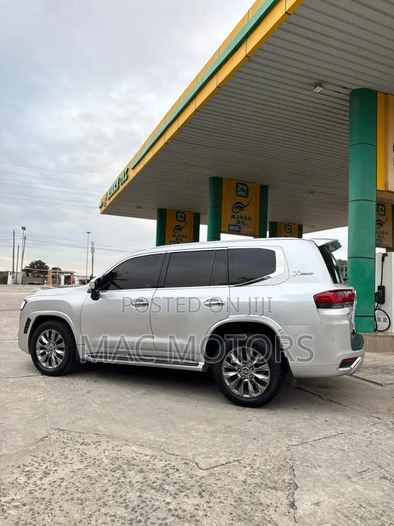Toyota Land Cruiser 2013 Silver