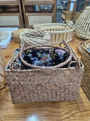 Woven Straw Hand Bag (Kikapu Cha Asili)
