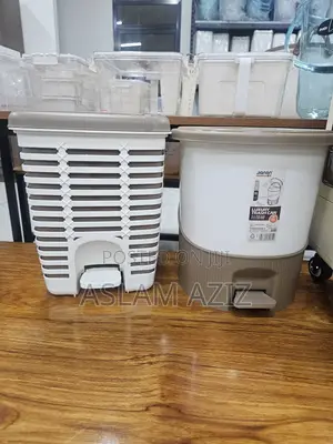 Garbage Bins/Dustbins
