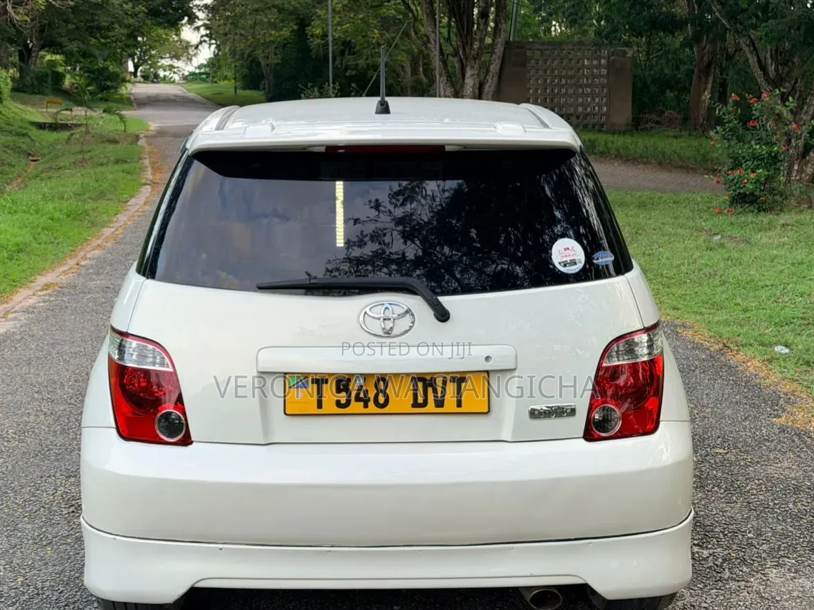 Toyota IST 2005 White