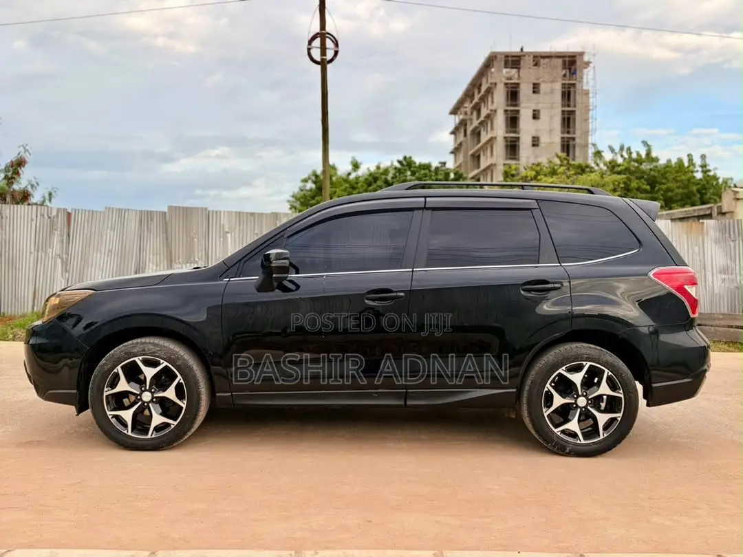Subaru Forester SV Premium 2014 Black