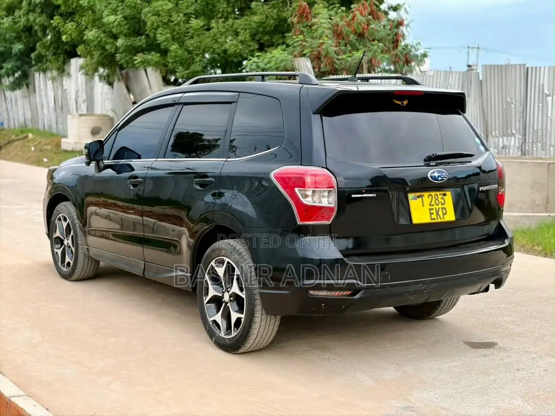 Subaru Forester SV Premium 2014 Black