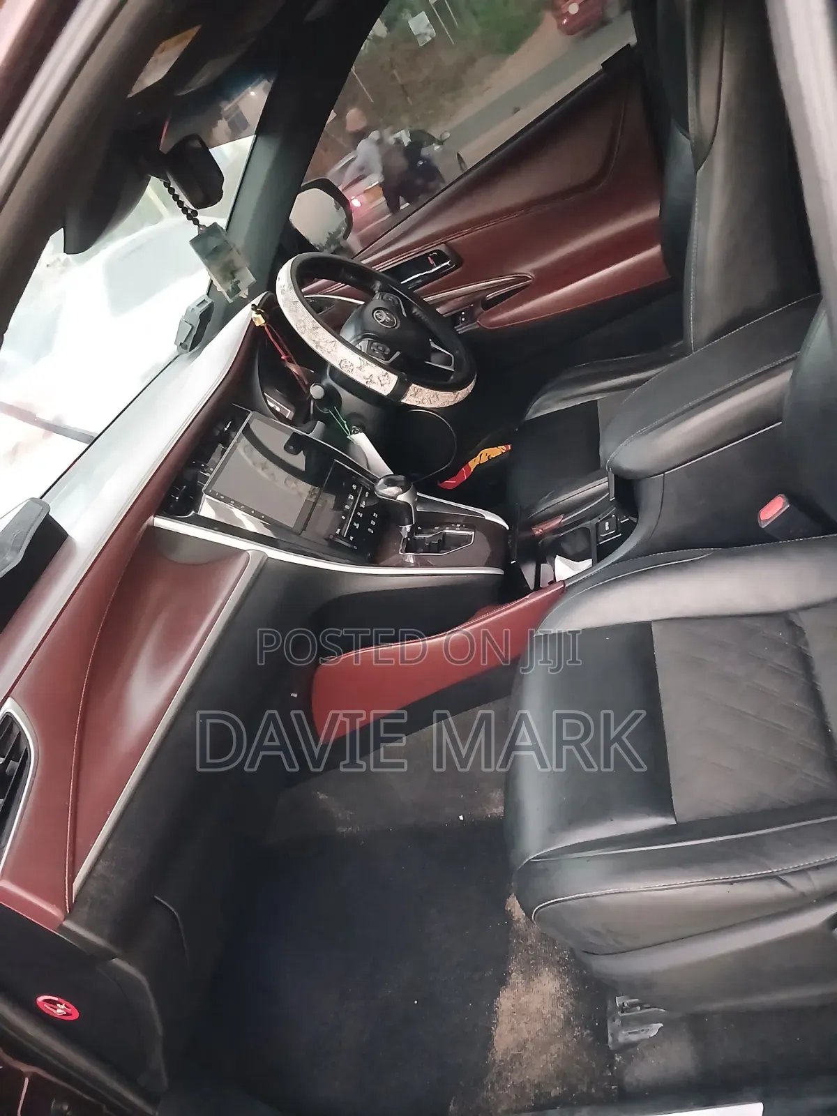 Toyota Harrier 2.0 4WD 2016 Maroon