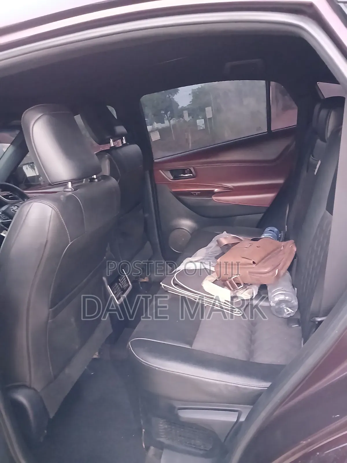 Toyota Harrier 2.0 4WD 2016 Maroon