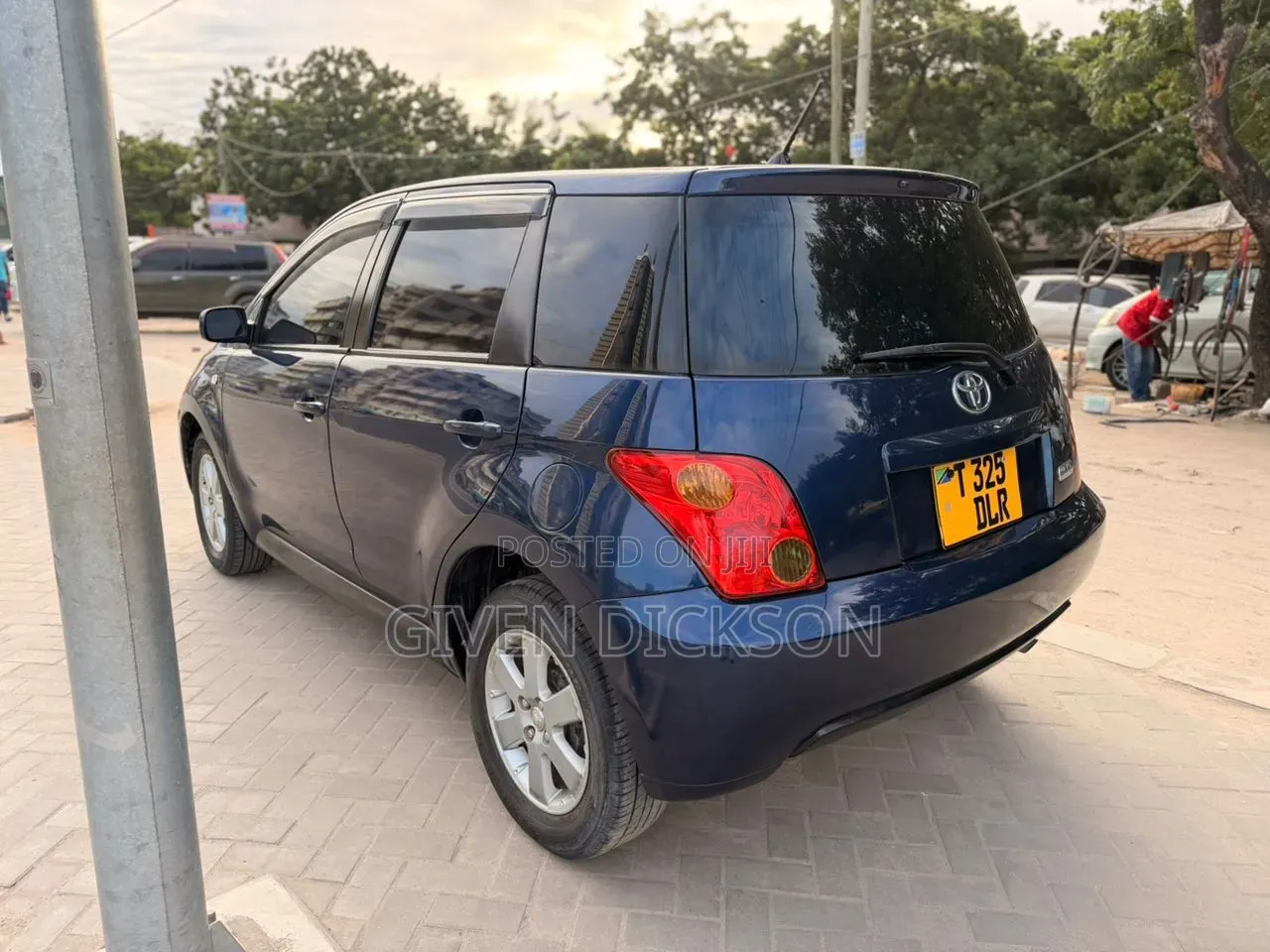 Toyota IST 2004 Blue