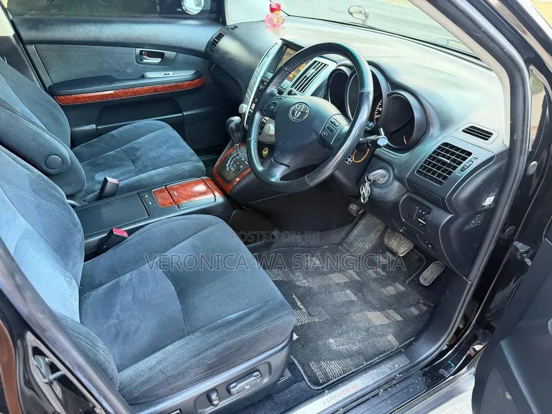 Toyota Harrier 2006