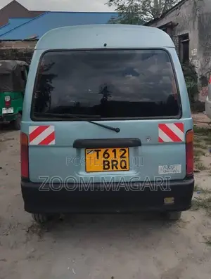 Nissan Serena 2000 Blue