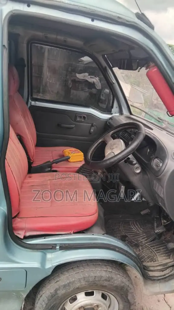 Nissan Serena 2000 Blue