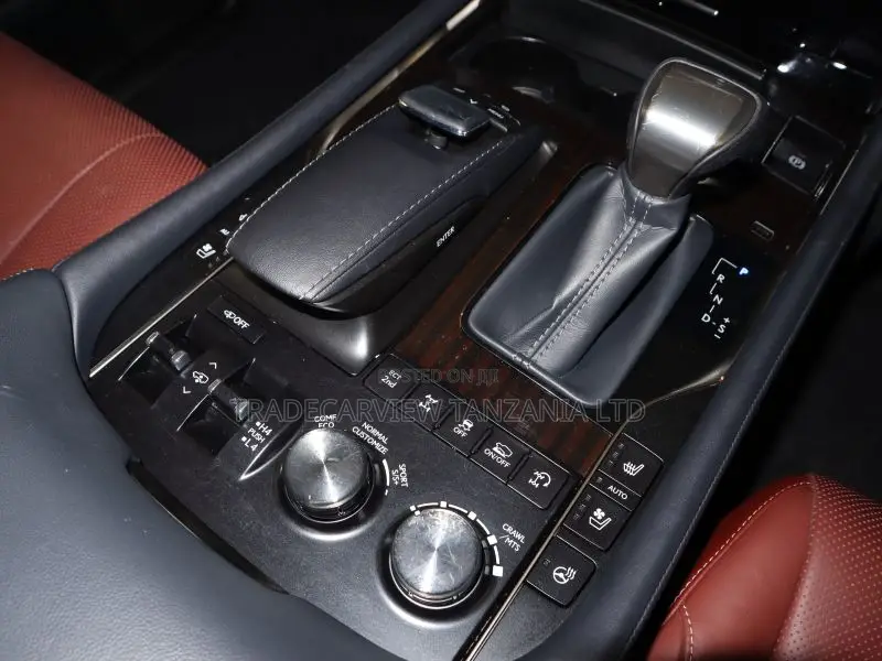 Lexus LX 570 AWD 2021 Black