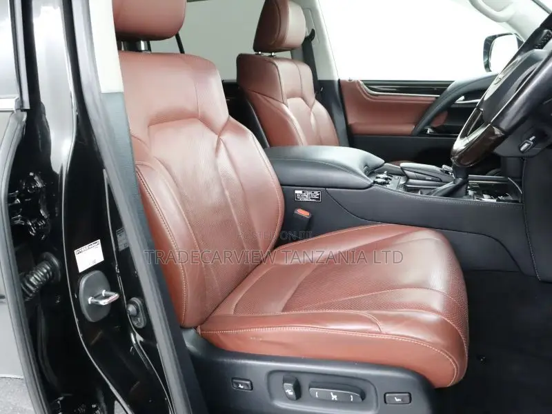 Lexus LX 570 AWD 2021 Black