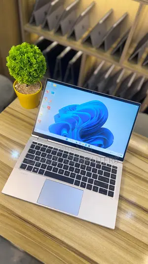 Laptop HP EliteBook x360 1030 G7 16GB Intel Core i7 SSD 512GB