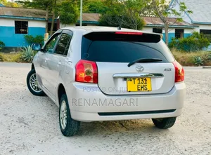 Toyota Corolla RunX 2006 Silver
